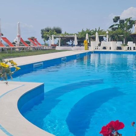 Hotel Cristina Диаманте Екстериор снимка