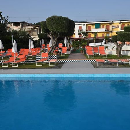 Hotel Cristina Диаманте Екстериор снимка