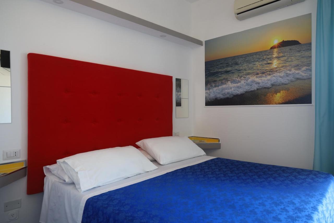 Hotel Cristina Диаманте Екстериор снимка