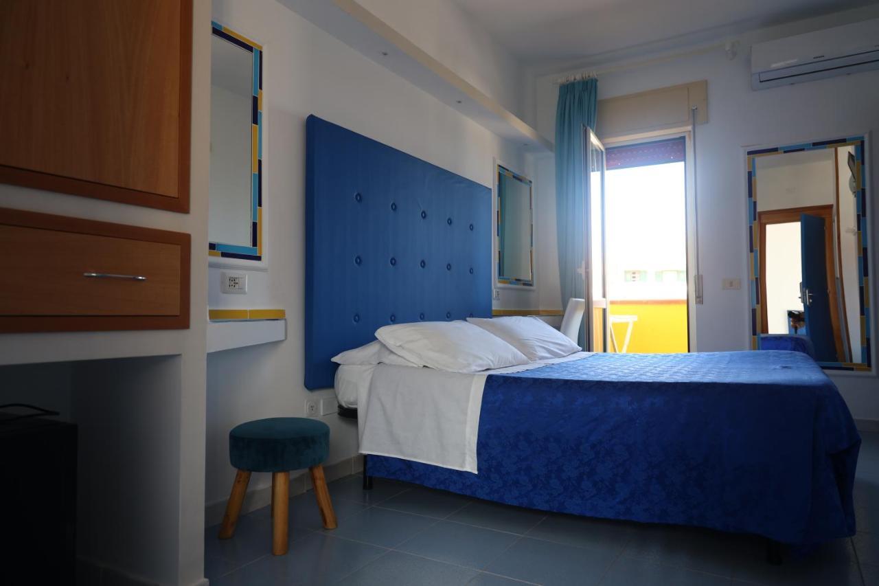 Hotel Cristina Диаманте Екстериор снимка