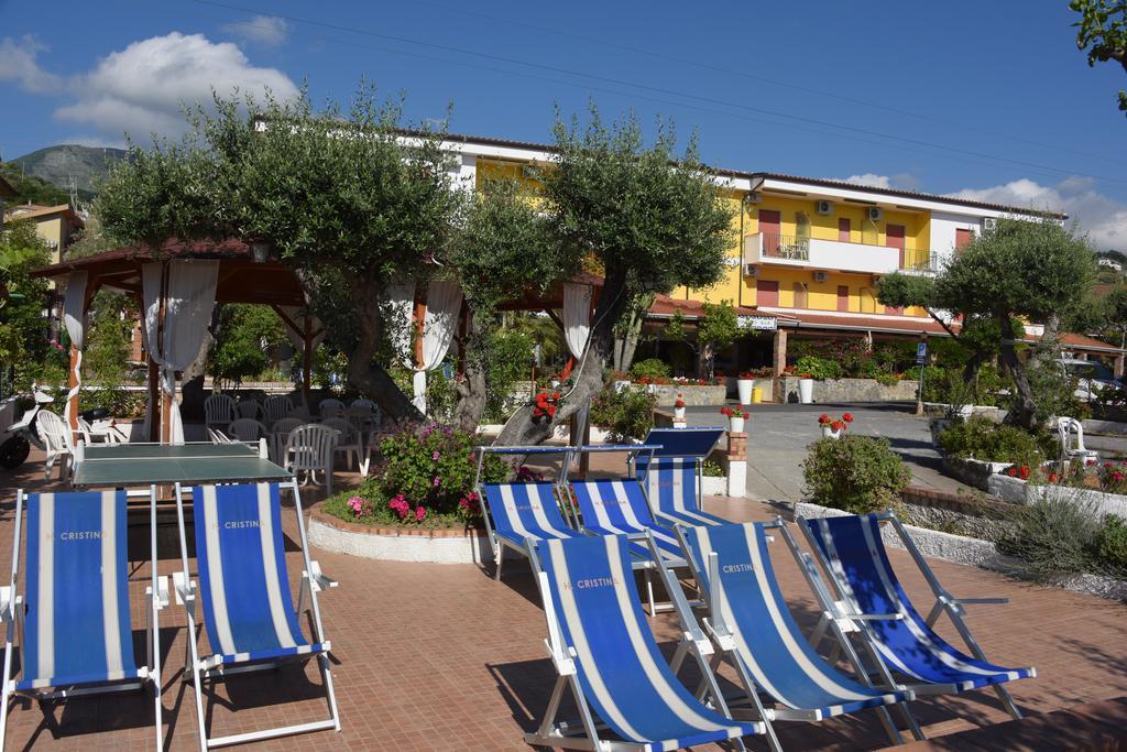 Hotel Cristina Диаманте Екстериор снимка