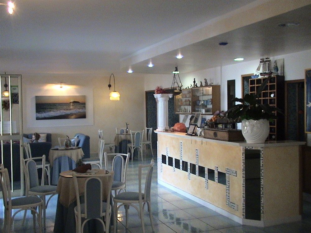 Hotel Cristina Диаманте Екстериор снимка