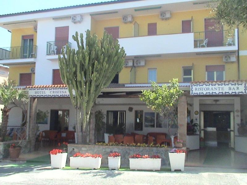 Hotel Cristina Диаманте Екстериор снимка